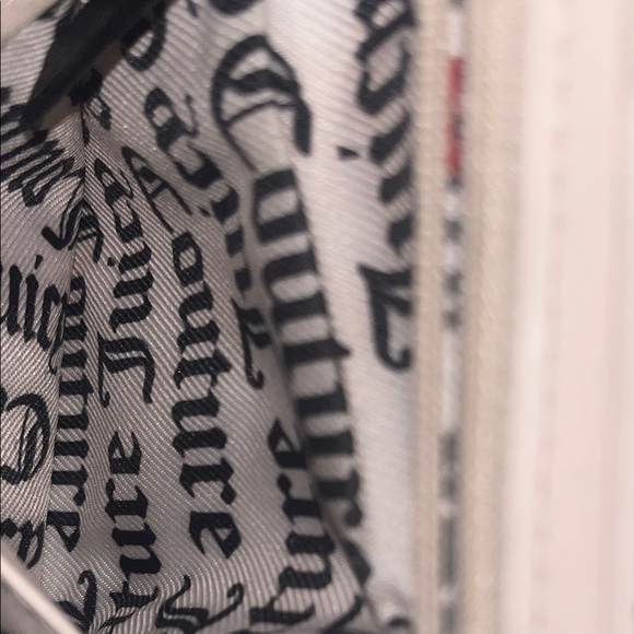 Juicy Couture Embossed Black Wallet with Keyring - Picture 11 of 11